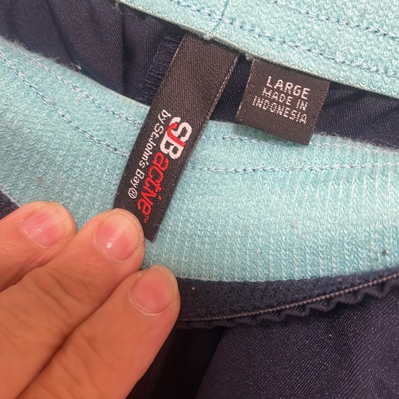 6 pair athletic pant bundle for $8 - Picture 4 of 12